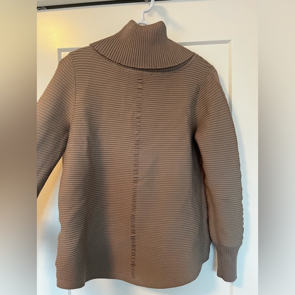 Cyrus Brown Pattern long neck sweater - Picture 3 of 7